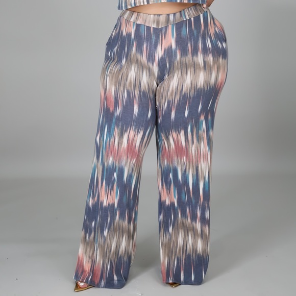 2pc Set W/ Mask Included - Picture 2 of 4